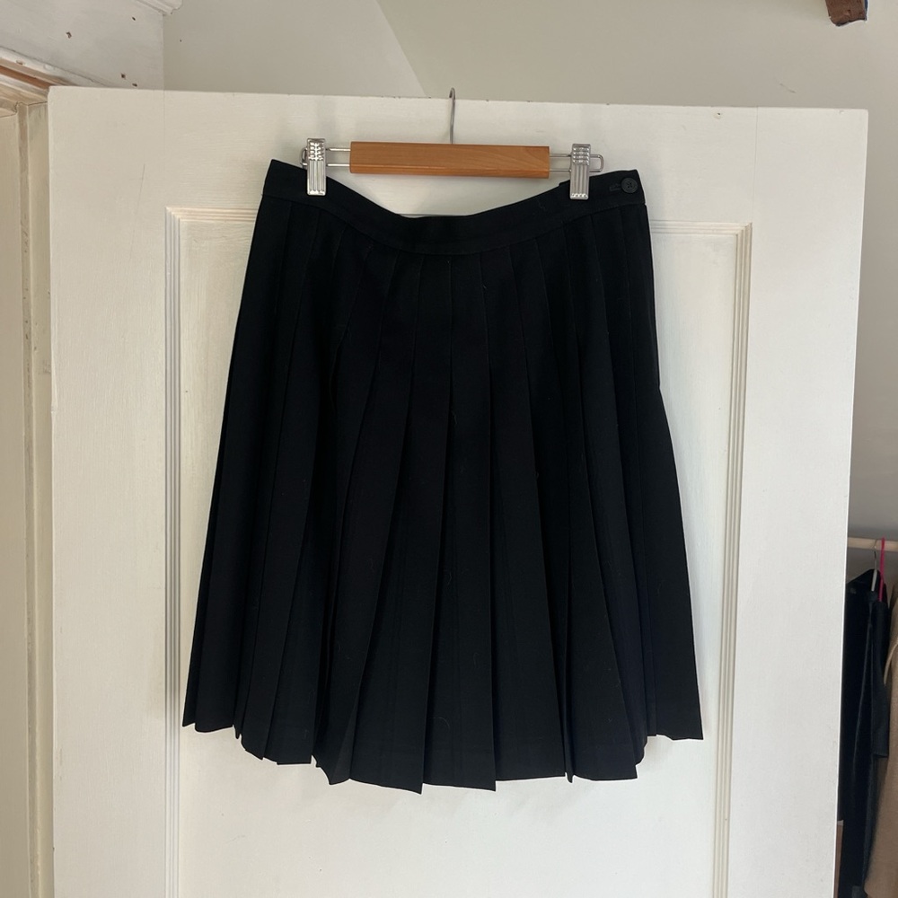 Vintage pleated wool knee-length skirt